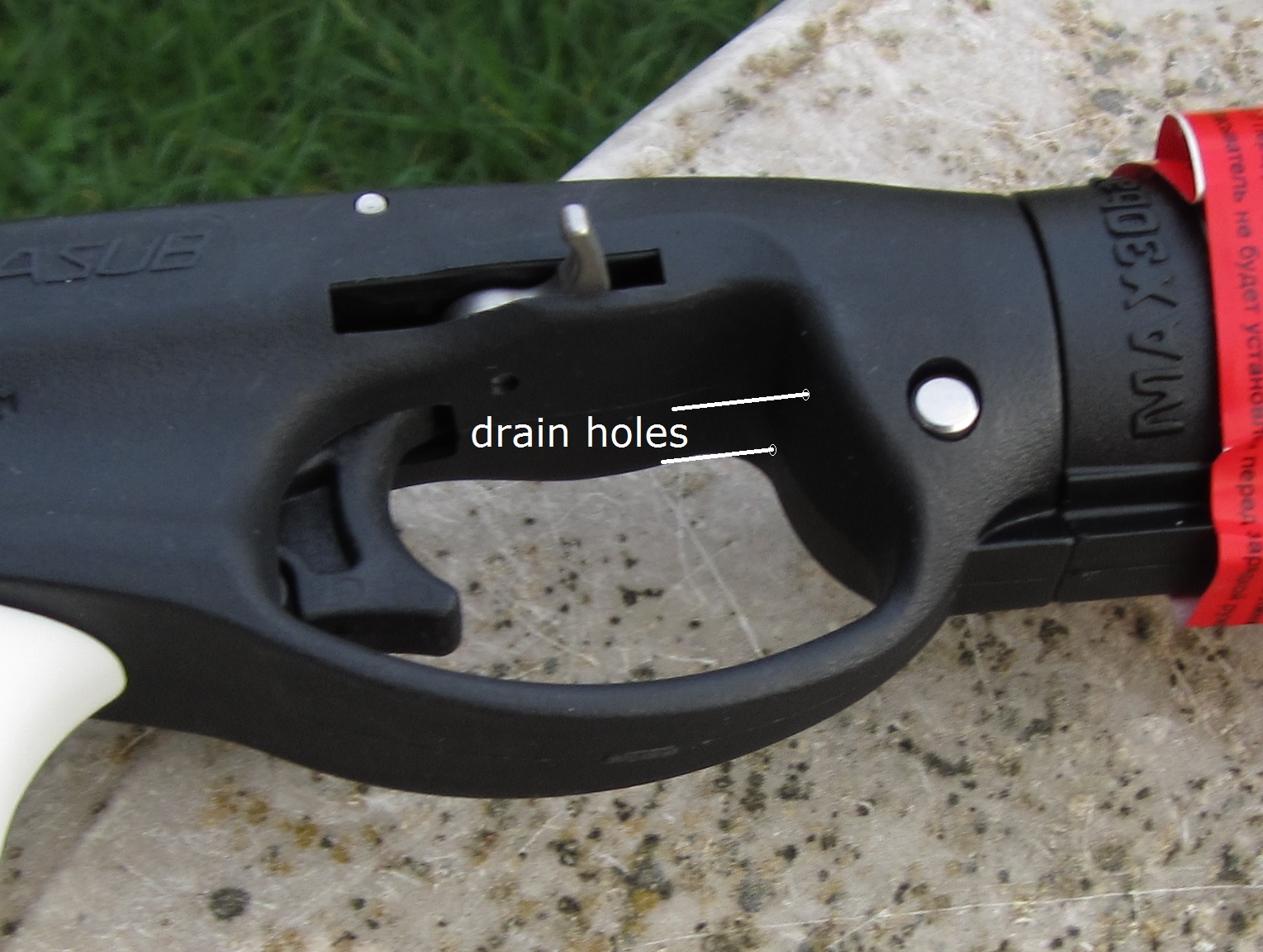 Handle drain holes