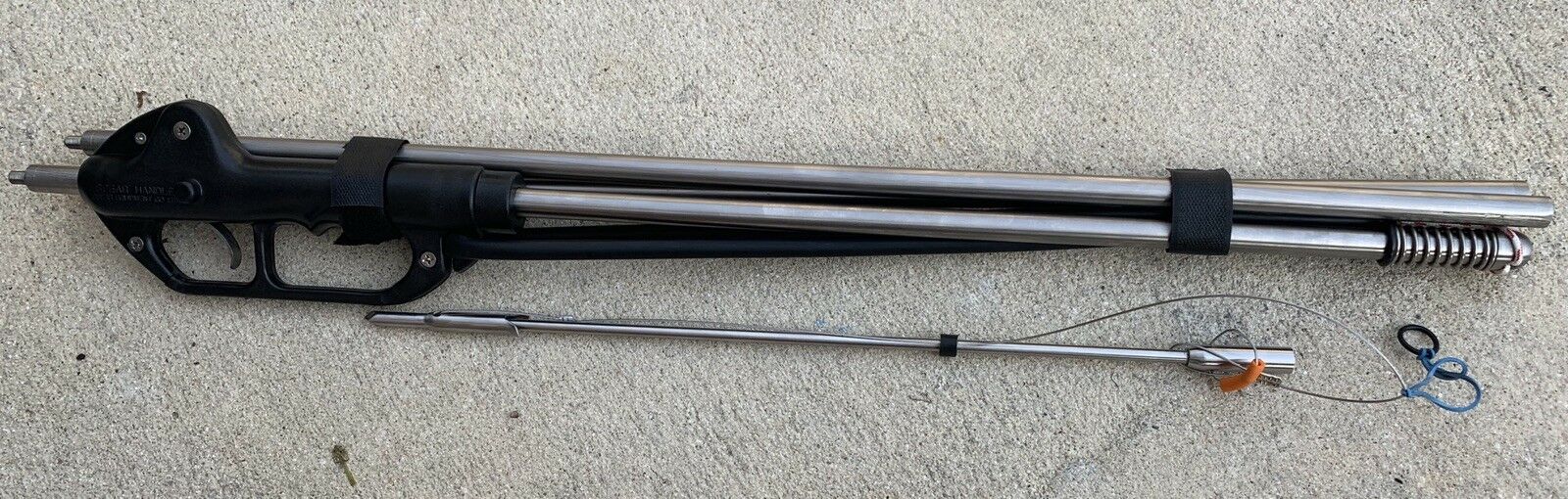 Lightweight collapsible speargun for international traveling? Or