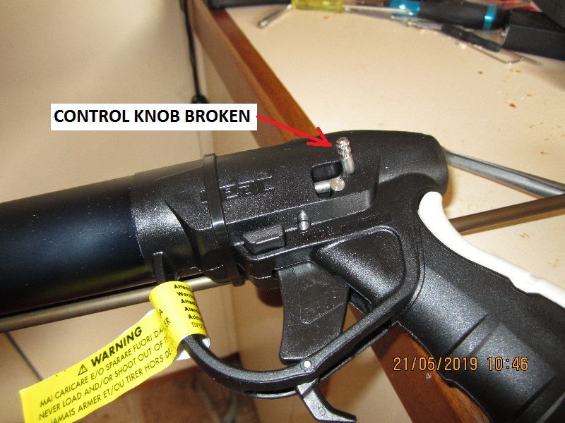 Shotgun broken knob R.jpg
