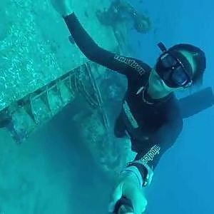 Freediving to a plane