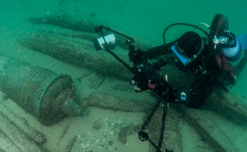 400-year-old-shipwreck-found-off-Portugal-coast-356x220.png