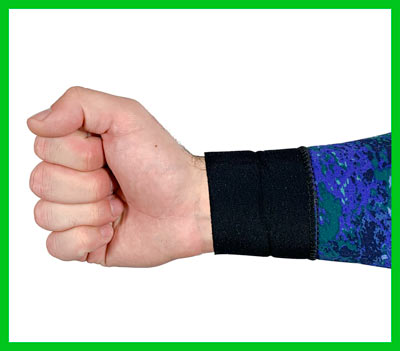 wetsuit-with-wrist-seal.jpg