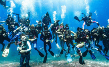 Girls-That-Scuba-WOrld-Record-Attempt-356x220.png