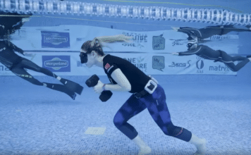 Turkish Freediver Bilge Clingigiray Breaks Guinness World Record For Longest Underwater Walk